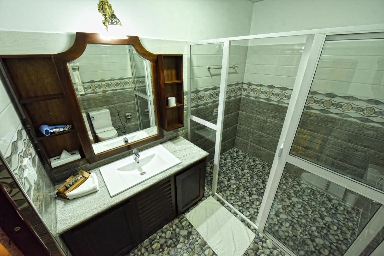 Centauria Wild Hotel Udawalawe Eksteriør billede