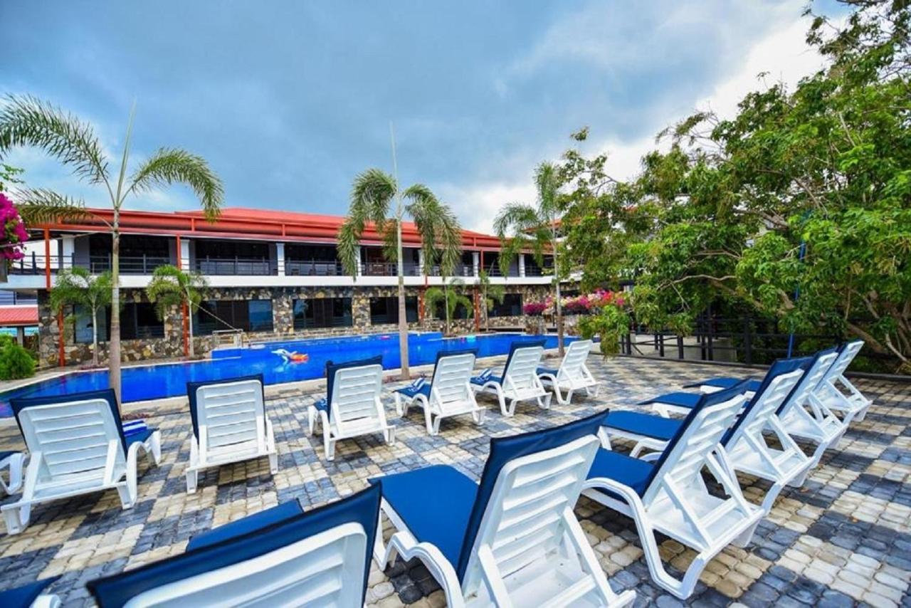 Centauria Wild Hotel Udawalawe Eksteriør billede