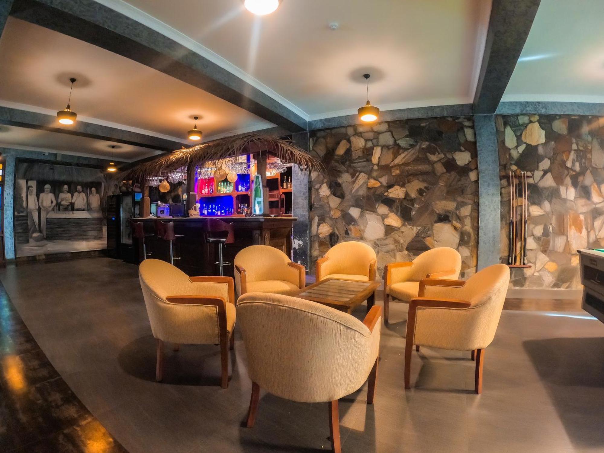 Centauria Wild Hotel Udawalawe Eksteriør billede