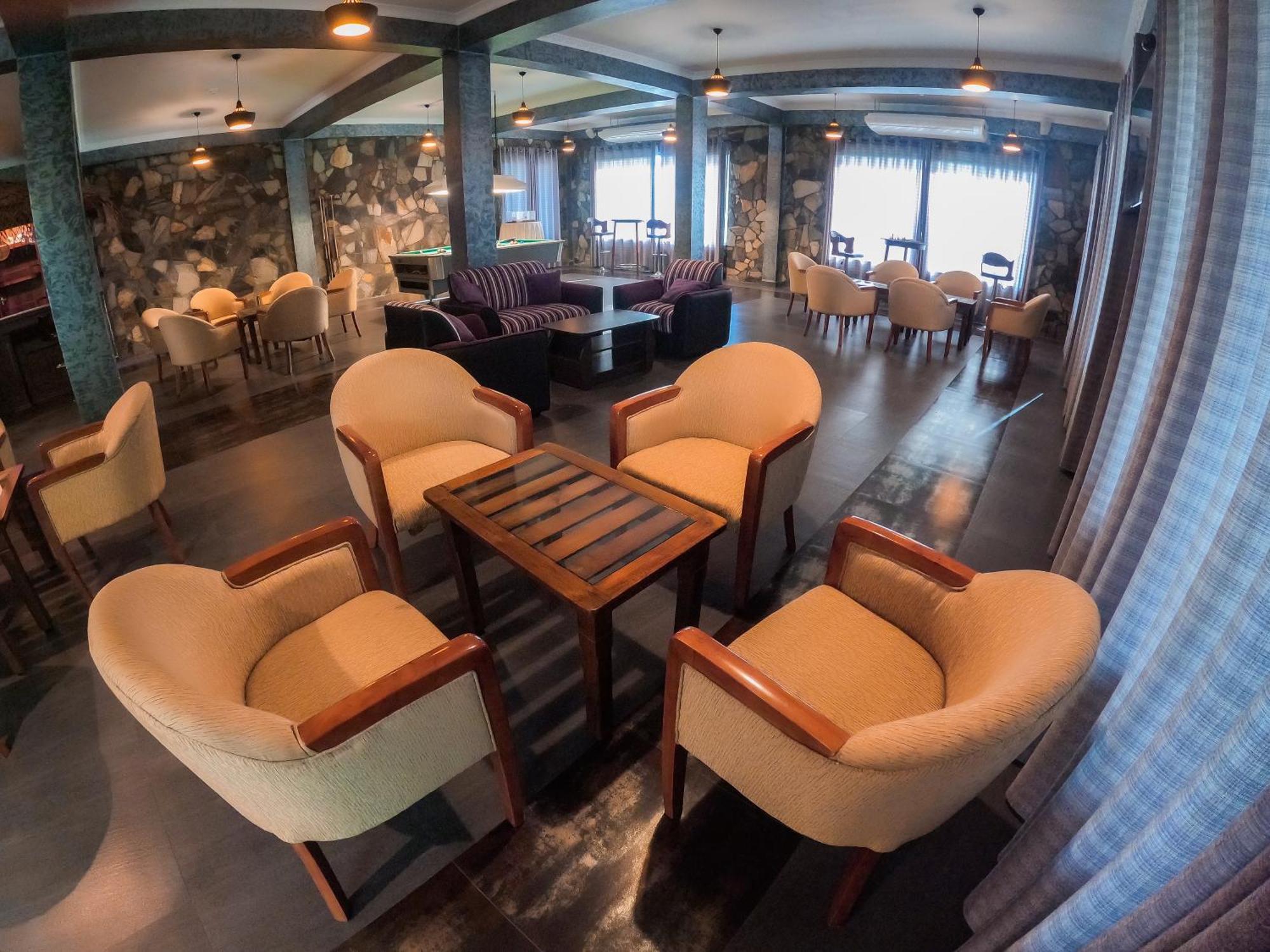 Centauria Wild Hotel Udawalawe Eksteriør billede