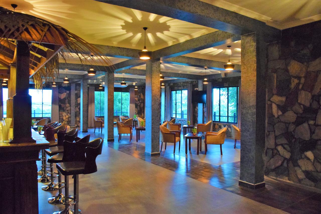 Centauria Wild Hotel Udawalawe Eksteriør billede